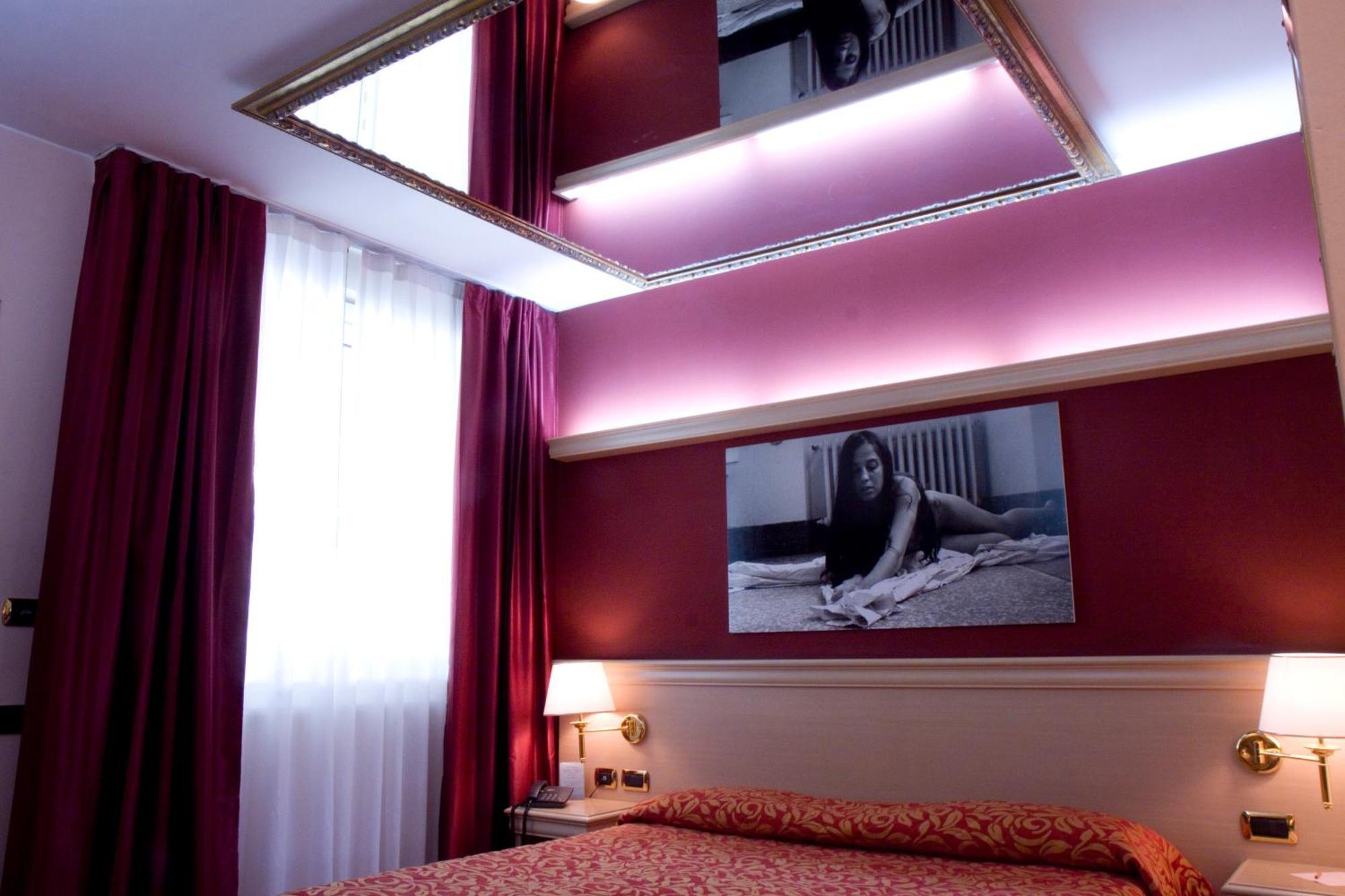 Hm Motelhotel Castellazzo Bormida Экстерьер фото