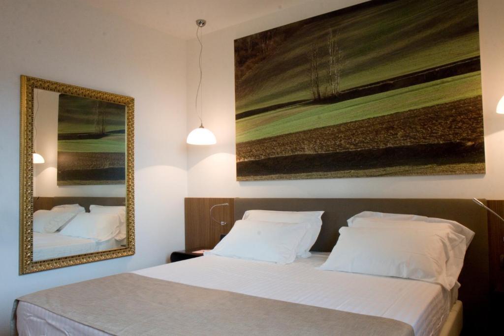 Hm Motelhotel Castellazzo Bormida Номер фото